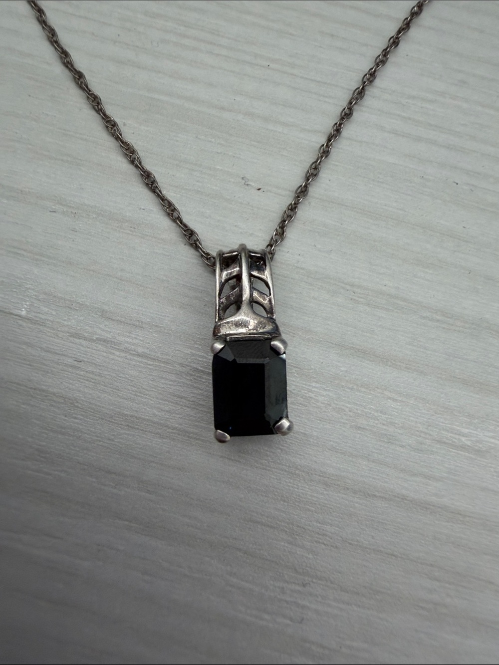 Sterling Silver Black Stone Pendant Necklace - Elegant Women's Jewelry